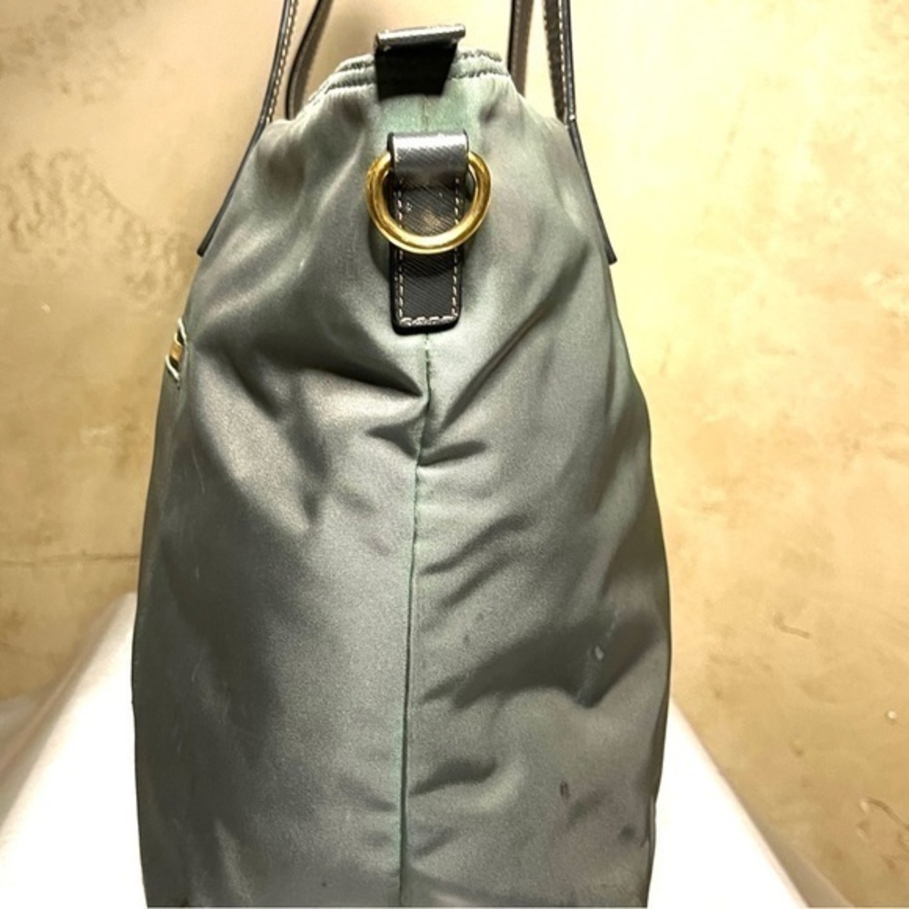 RARE Excellent condition. AUTHENTIC Prada Tessuto Vela Tote.Color: Olive - Picture 9 of 13